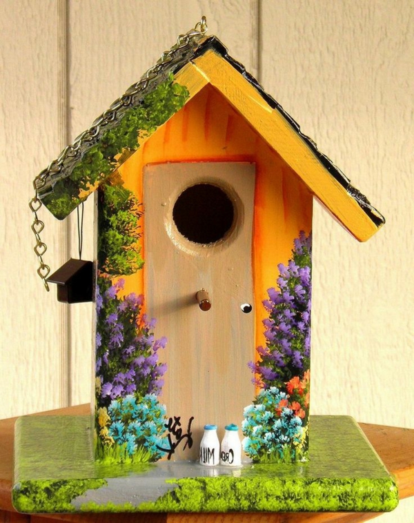 diy nichoir oiseau en bois décoré de peinture