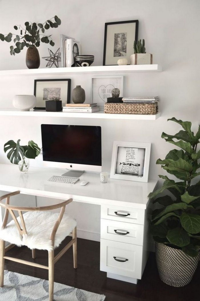 bureau à domicile coin simple et cosy 