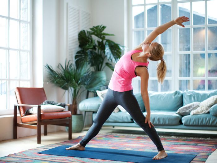 yoga à la maison idée pour se muscler à la maison