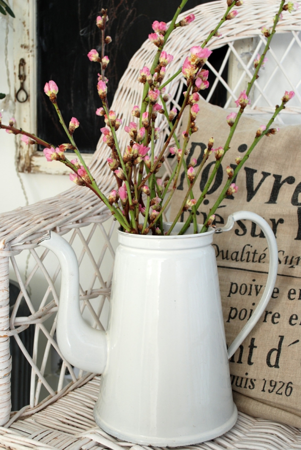fabriquer un pot de fleurs vieille théière