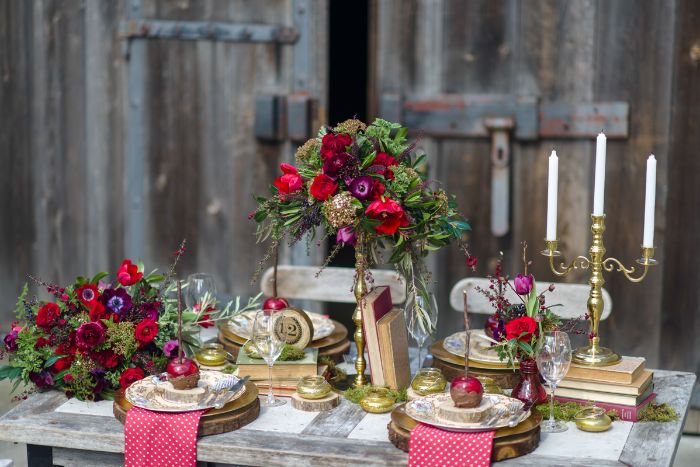 mariage style rustique déco de table rondin de bois déco idées inspirantes pour créer une ambiance unique