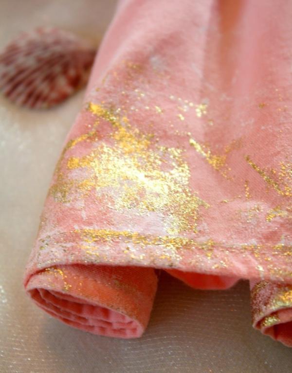 diy déco de table serviette en textile feuille d'or