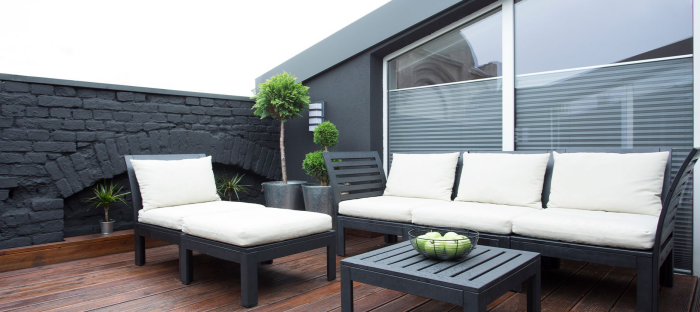 décoration terrasse extérieure moderne plancher en bois 