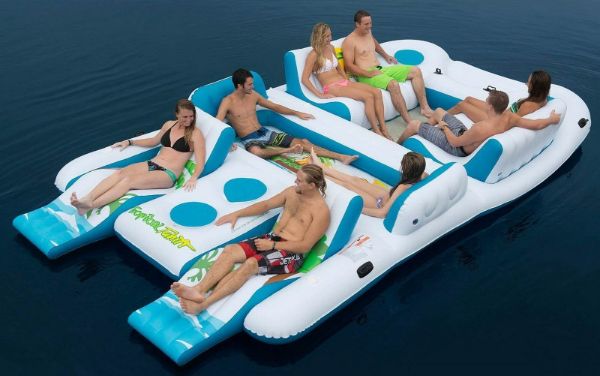 idée île flottante géante toboggan gonflable piscine accessoire