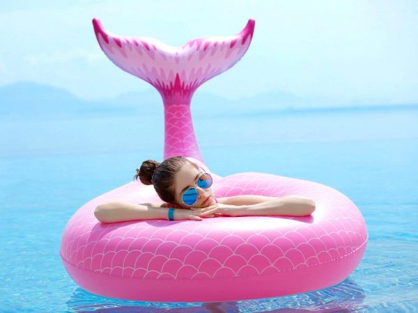 toboggan gonflable accessoires piscine indispensables
