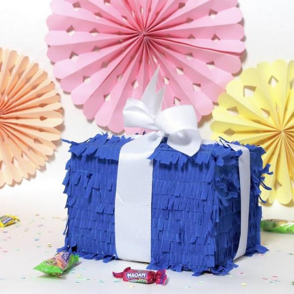 fabriquer une piñata boîte de cadeau