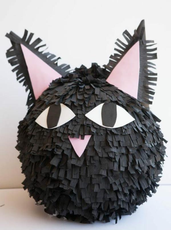 fabriquer une piñata chat noir
