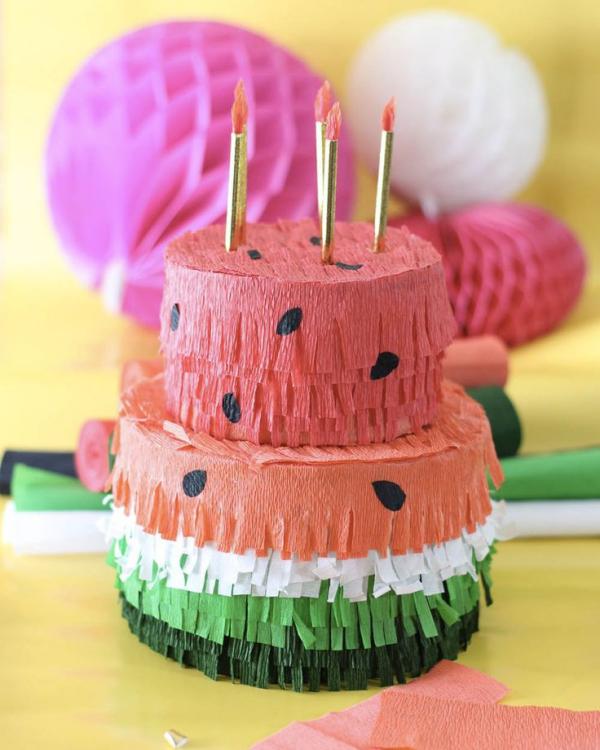 fabriquer une piñata gâteau