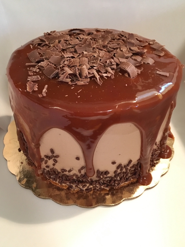 gâteau sans gluten chocolat glaçage de caramel 