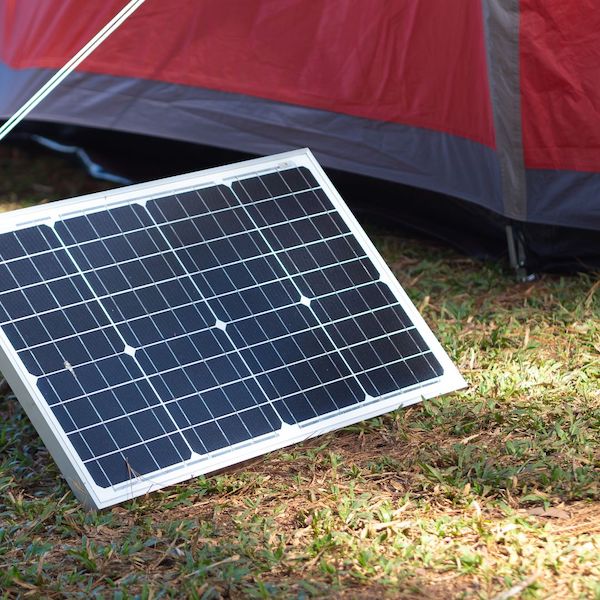 comment choisir un kit de panneaux solaires facilement pour voyage itinérant